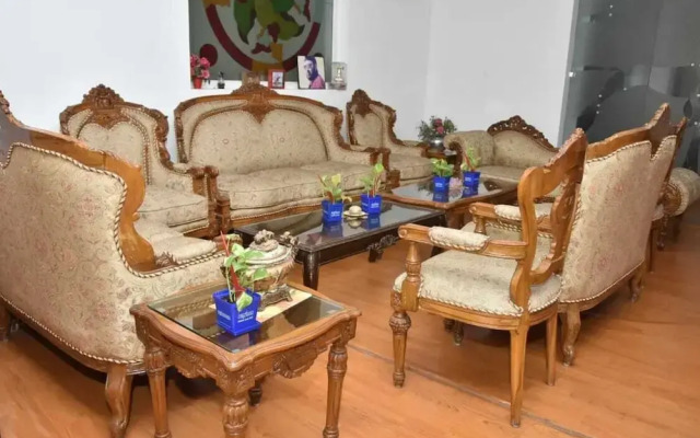 Remarkable 6-bedroom Farmhouse in South Delhi