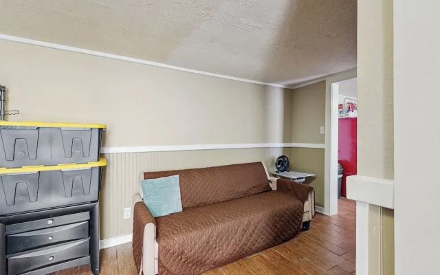 1BR Cozy Dog-friendly Home w/ Kitchenette & Patio