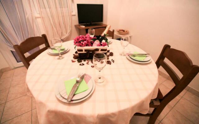 Apartments Anita Rogoznica