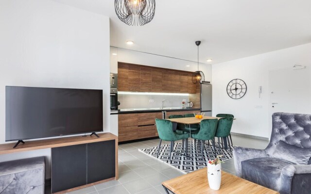 Nice Apartment in Premantura With 2 Bedrooms and Internet