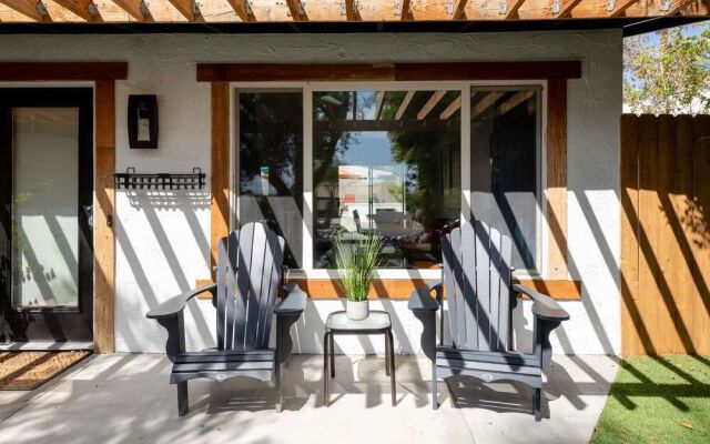 Experience Modern Luxury at Desert Hideaway