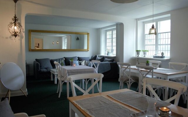 Ny Kirstineberg Gods Bed & Breakfast