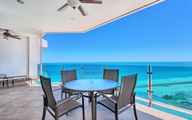Esmeralda Luxury Resort
