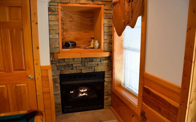 A PAINTED PONY - 1 Br Cabin