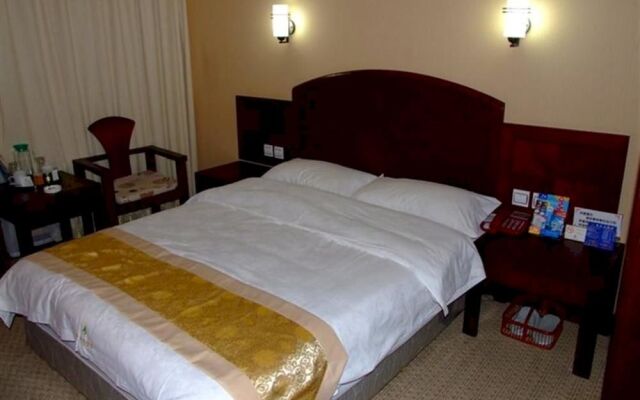 Kunming Jinggu Hotel