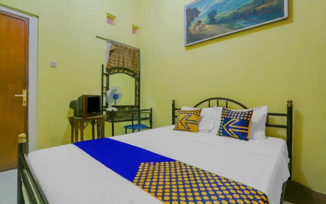SPOT ON 90272 Istana Griya 1 Hotel