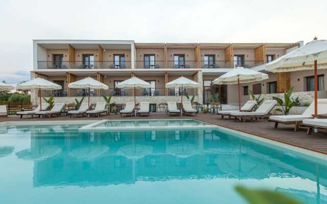 Verano afytos Hotel