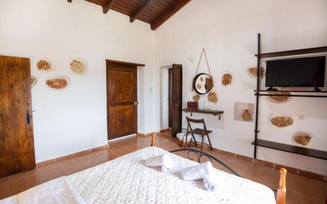 Roupes Stone House