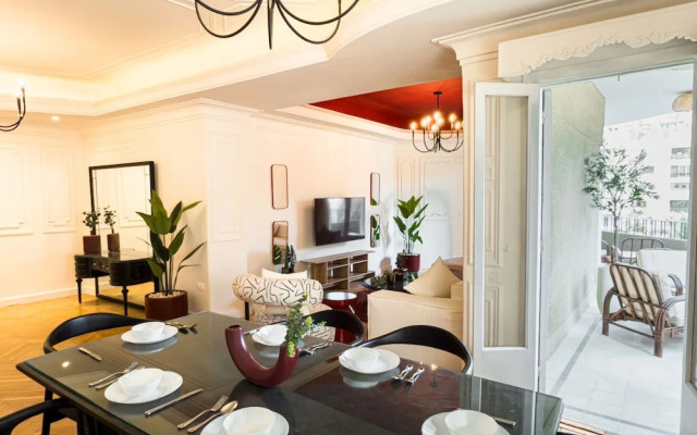 The 2bdr Crimson Crib @ The Heart Of Heliopolis