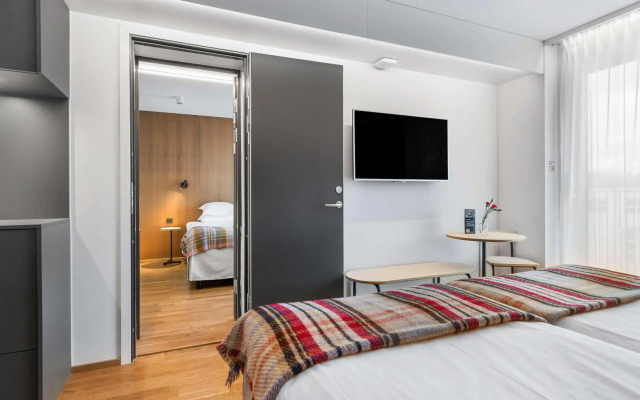 Ten Hotel