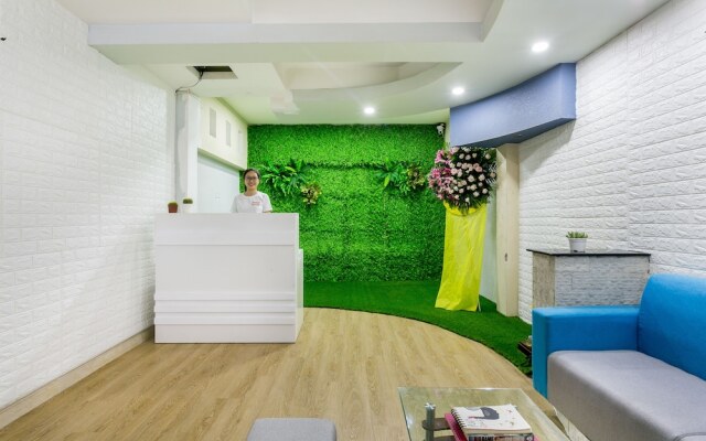 Yelo 2 Hostel