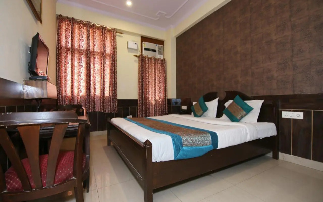 Hotel Sarthi