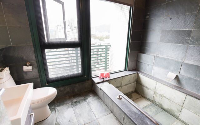 Quan Jia Hot Spring B&B