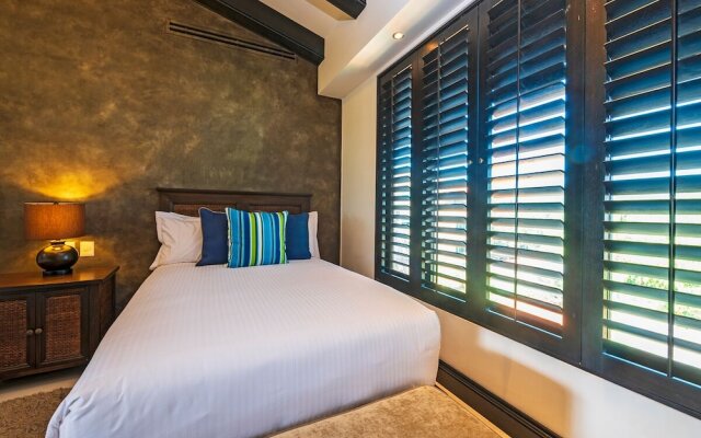 Beautiful 3 Bedroom Condo