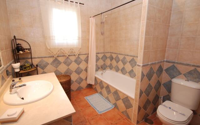 Detached house in mountain setting with great views in Mijas