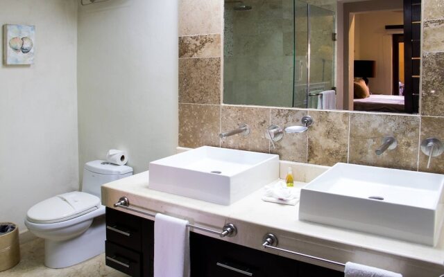 El Faro 102 Reef 2 Bedroom