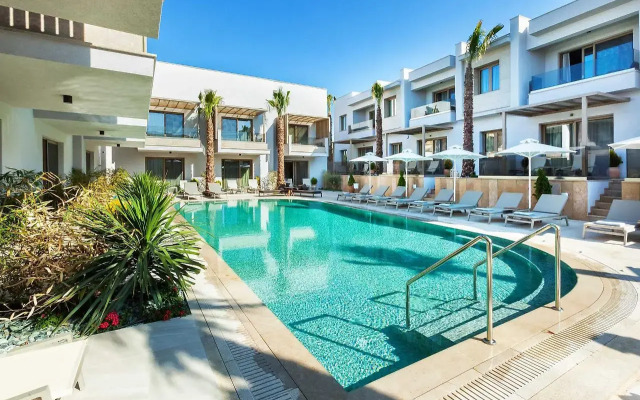 Pefki Deluxe Residences