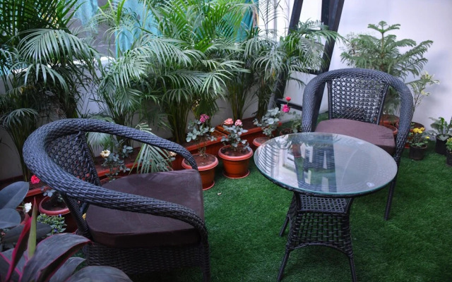 Luxuryhouse-3br-free Car & Driver-balcony-wifi