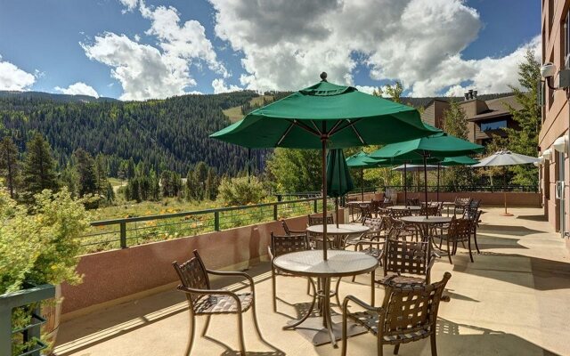 Hyatt Place Keystone / Dillon
