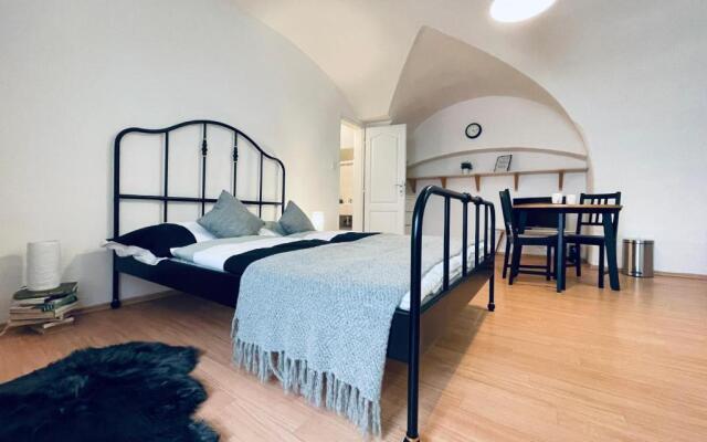 Studio Nicolas II Prague