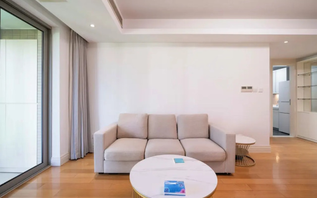 Tyms Stylish 1BR 1BA Apt Xujiahui Center
