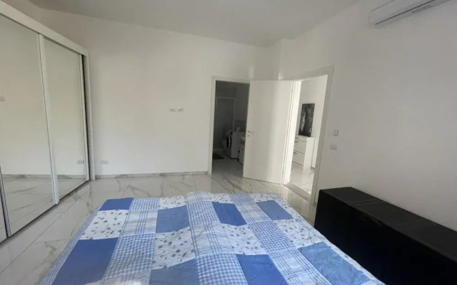 Isole Apartment With Pool and Lake View in Baveno