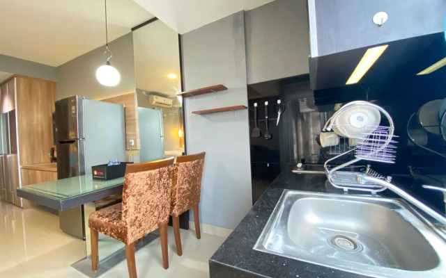 Spacious And Modern Studio Room At Sudirman Suites Bandung