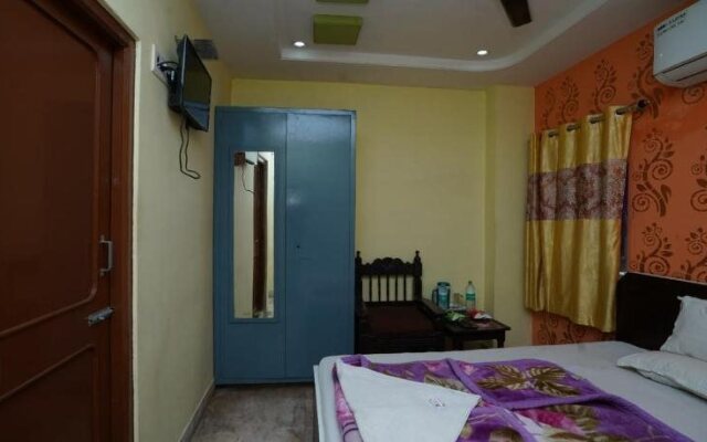 Hotel Gokul Palace