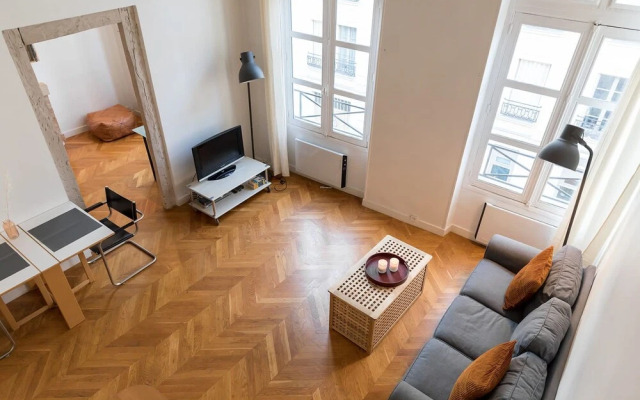 Sunny Dussoubs I Unique 1-br Loft in Montorgueil