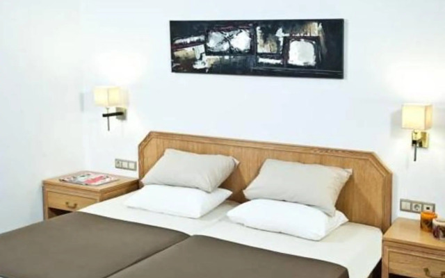 Pefkos Blue Hotel