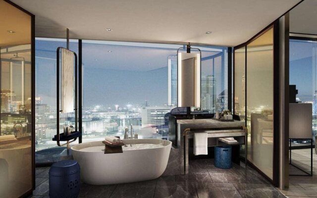 Hilton Saigon