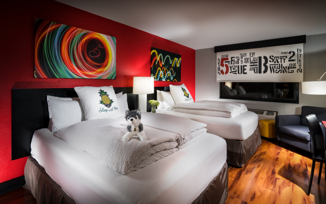 Staypineapple, Hotel FIVE, Downtown Seattle