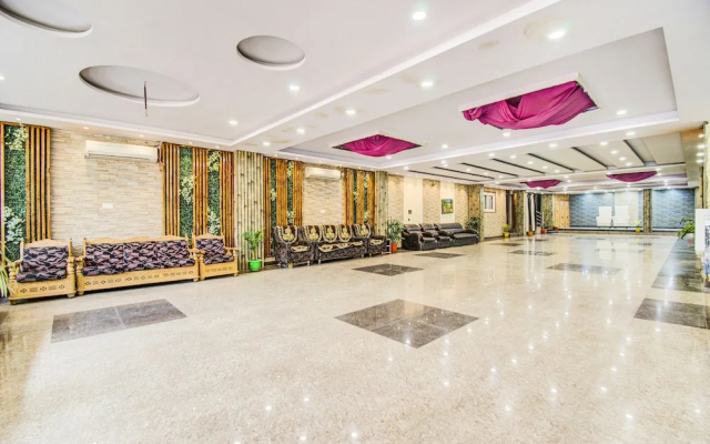 Hotel Sarweshwary