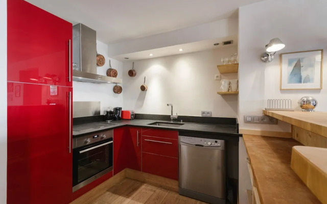 Les Terrasses Spacious Central 3 Bedroom Apartment