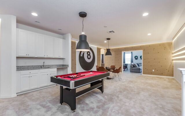 14 Bdrm 11 Bath Villa For 30