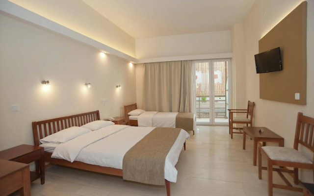 Nidimos Hotel