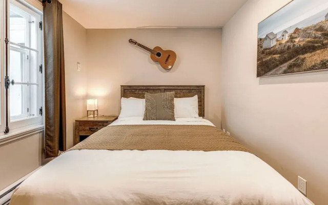 Quebec City 2 Bedroom Treasure