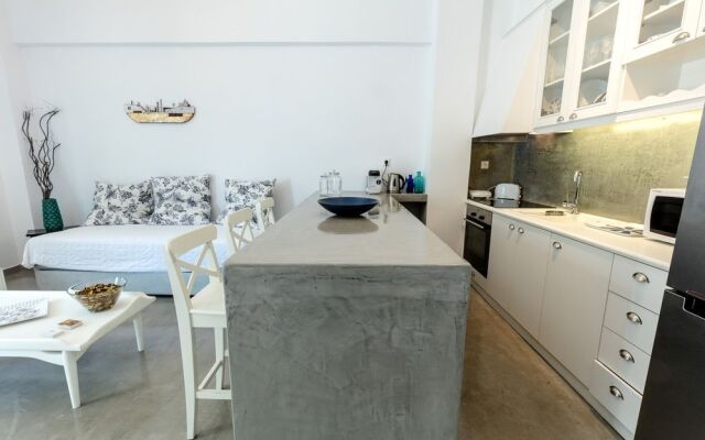 Anna's and Argy's Apartments