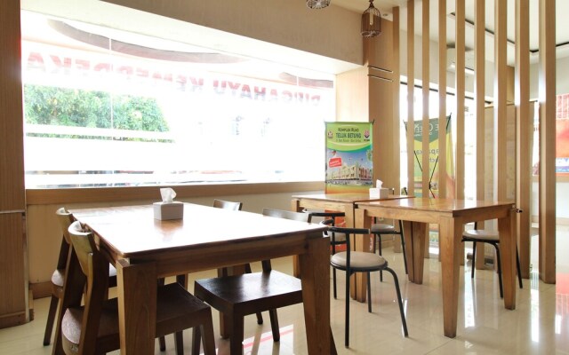 Airy Tugu Adipura Jendral Suprapto 19 Bandar Lampung