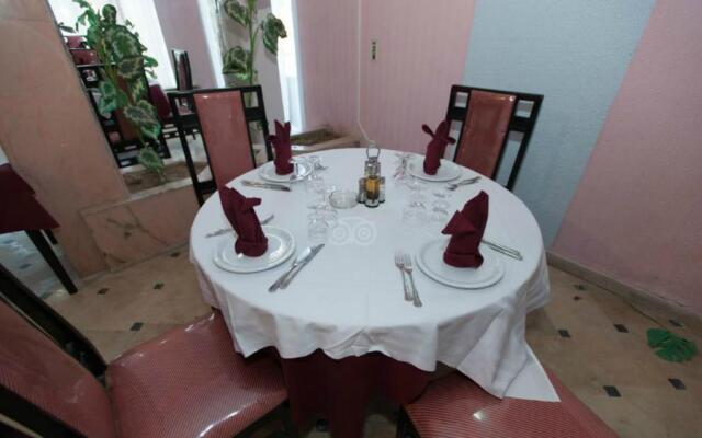 Hotel Les Pyramides