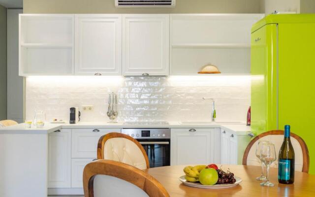 Ormos Luxury Suites Elia