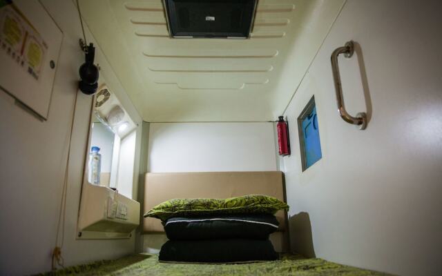 Xi'an PaPa's Capsule Hotel