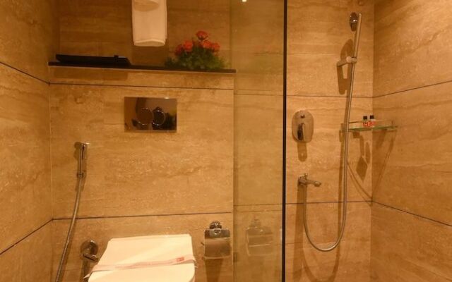 Emerald Clarks Inn Suite
