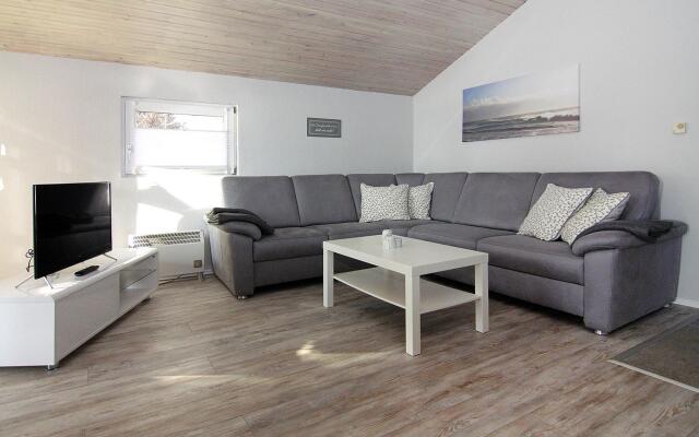 Einladendes Ferienhaus in Huenning