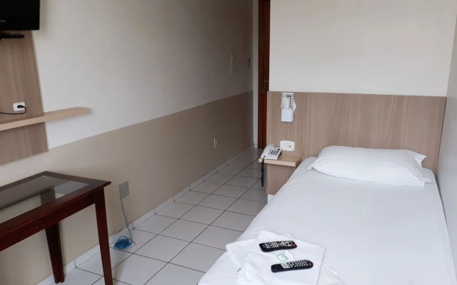Hotel Romanville