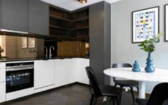 Vibrant Stylish 1 Bed Apartment Behind Oxford St