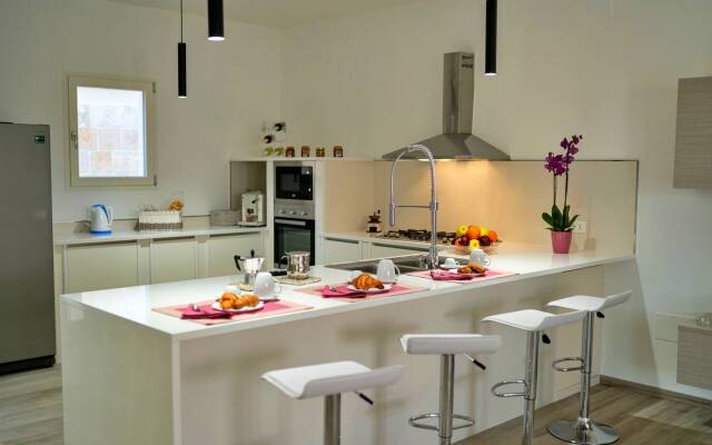 Villa Gargasole - Eleganza e Comfort con Piscina Privata