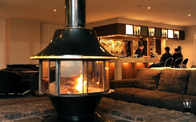 Smiggins Hotel & Chalet Apartments – Guest Rooms – Smiggin Holes
