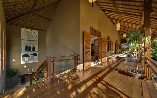 Villa 3br -100m to Kudetaseminyak Beach