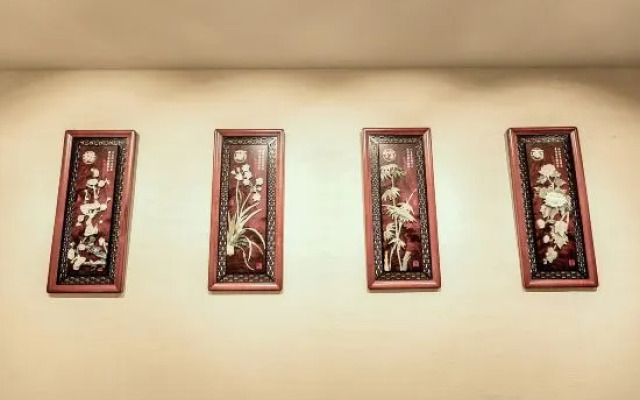 Yufeng Jade Hotel (Jianjiang Avenue Branch, Duyun City)